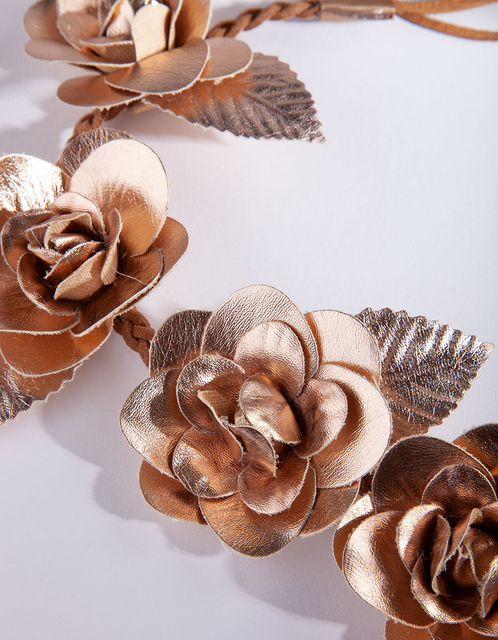 BRIDES FB METALLIC FLWR TIE HB