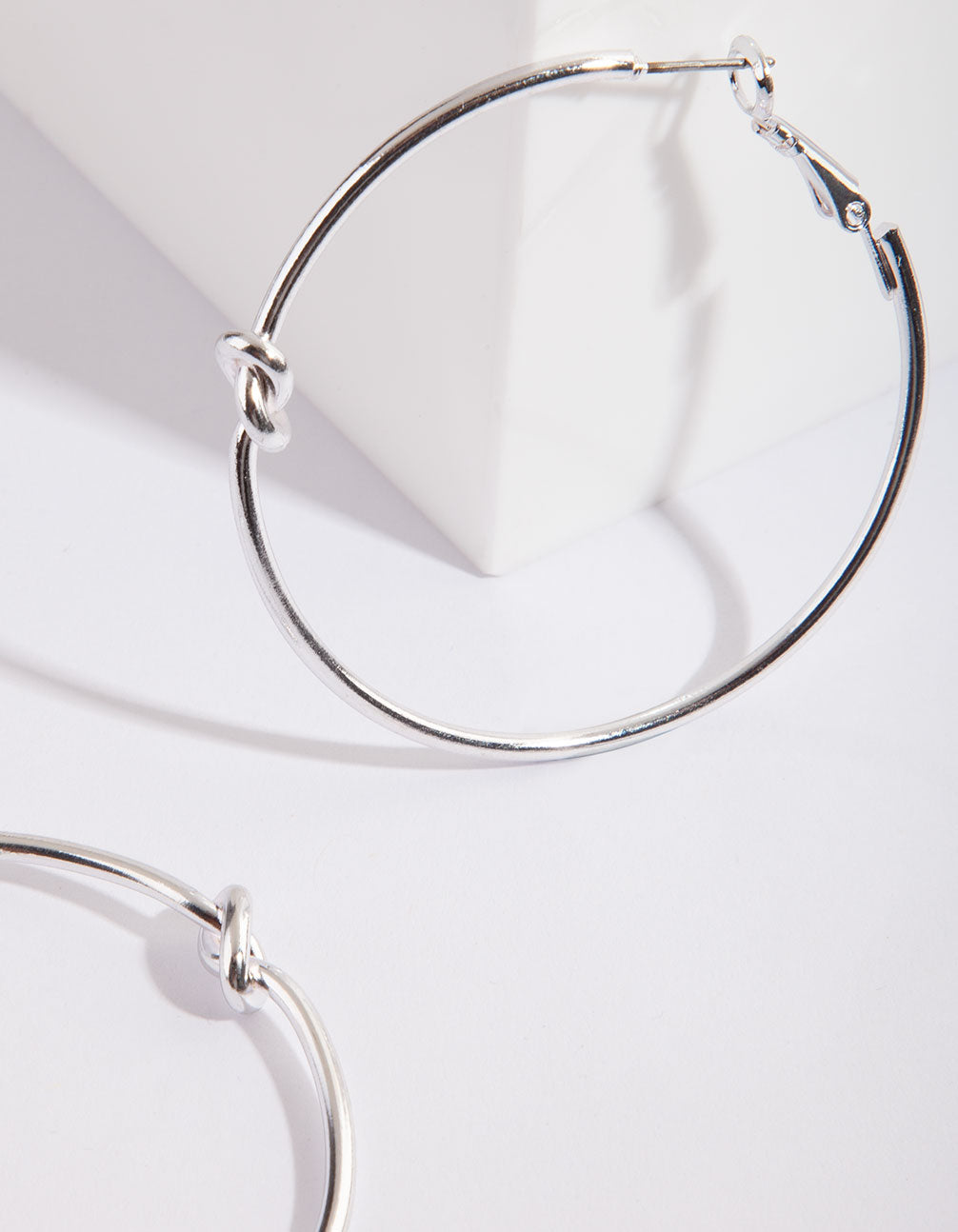Apr19 SS KNOT HOOP ER