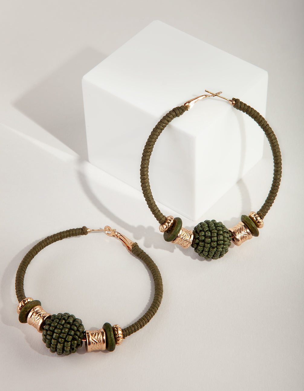 PALMS SEED BEAD HOOP ER
