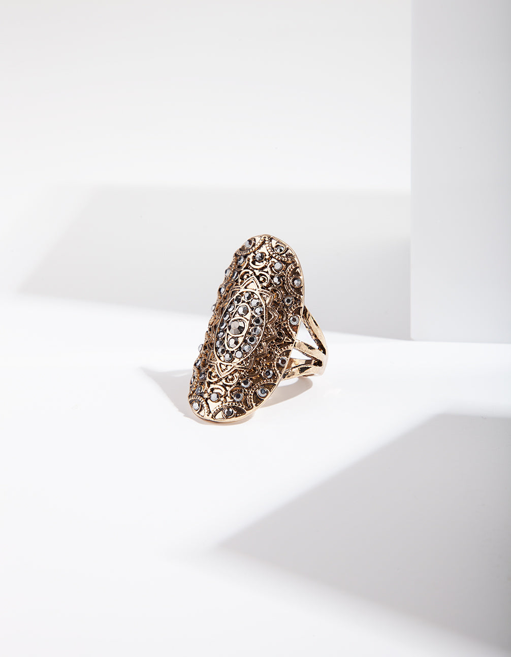 HEMATITE DIAMANTE DECORATED ANTIQUE GOLD STATEMENT RING