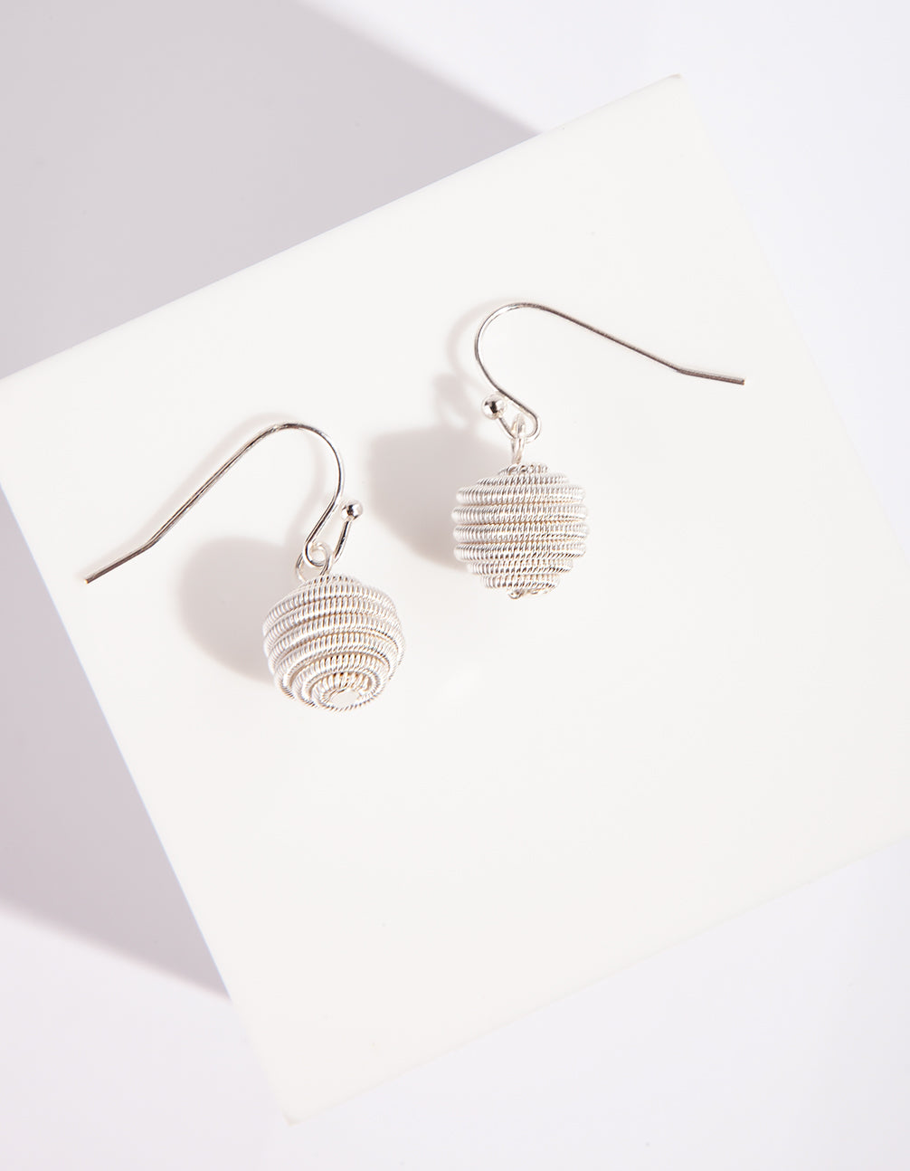 MAR19 SS THREAD WRAP BEAD ER