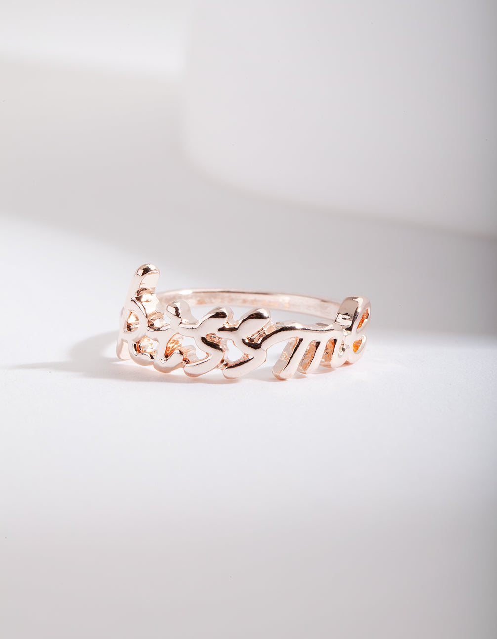 RTSE RG KISSME WRTTN WRD RING