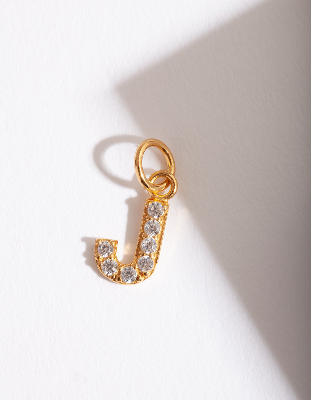 PLTD ST SG CZ LETTER J CHARM