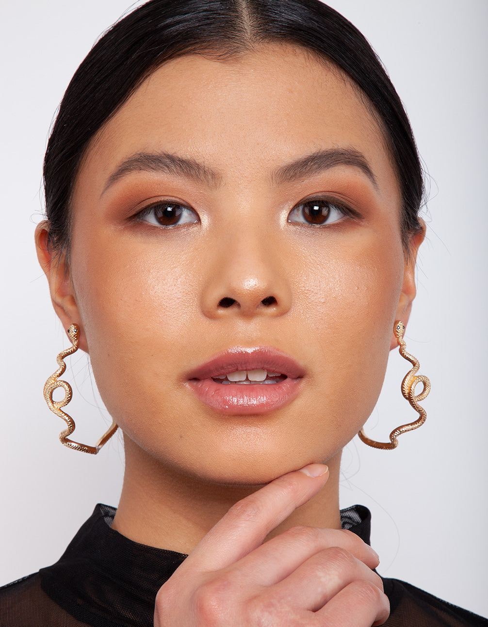 FGOLD SG TWSTED SNAKE HOOP ER