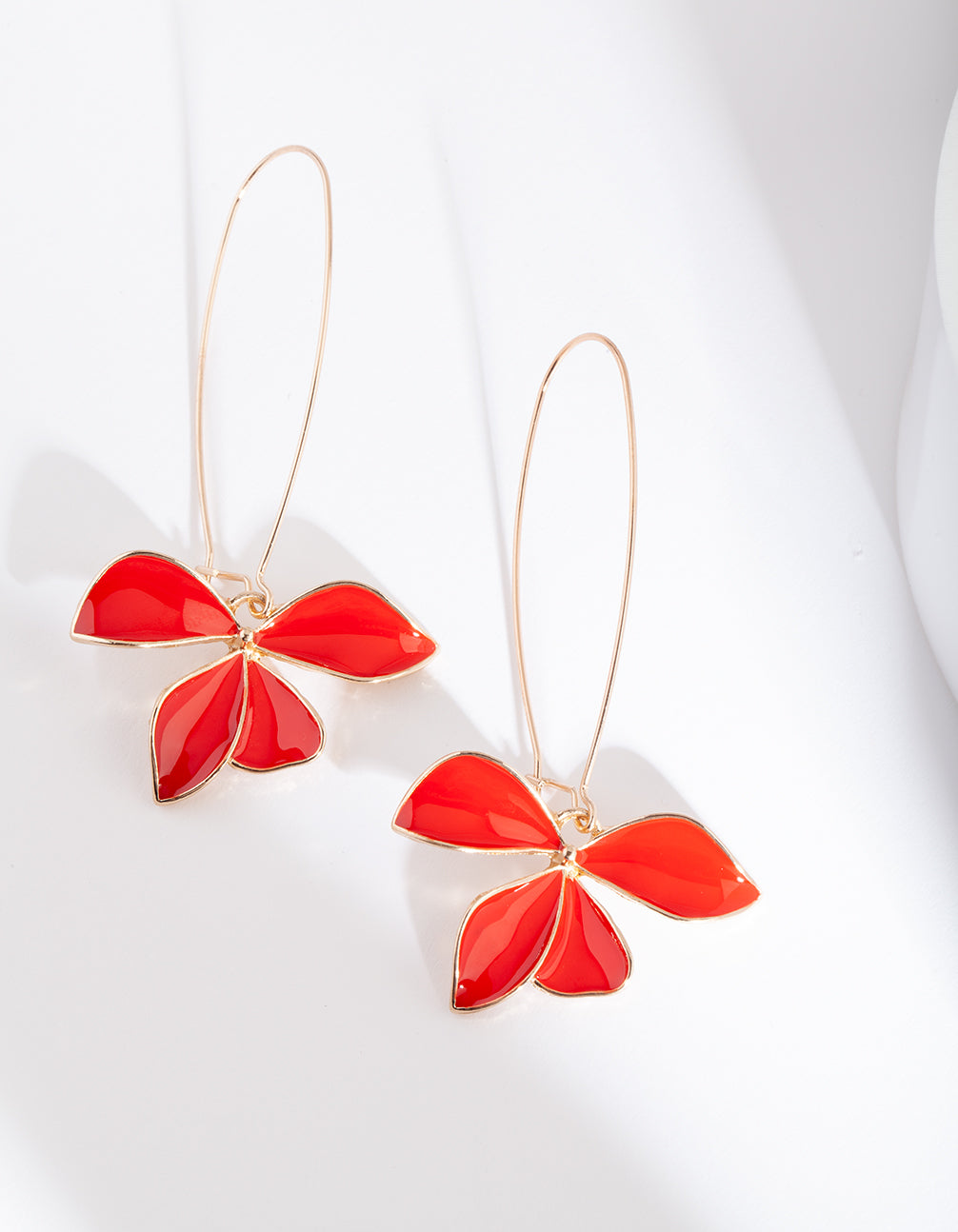 VAL2 SG RED ENAMEL FLWR FSHHK ER