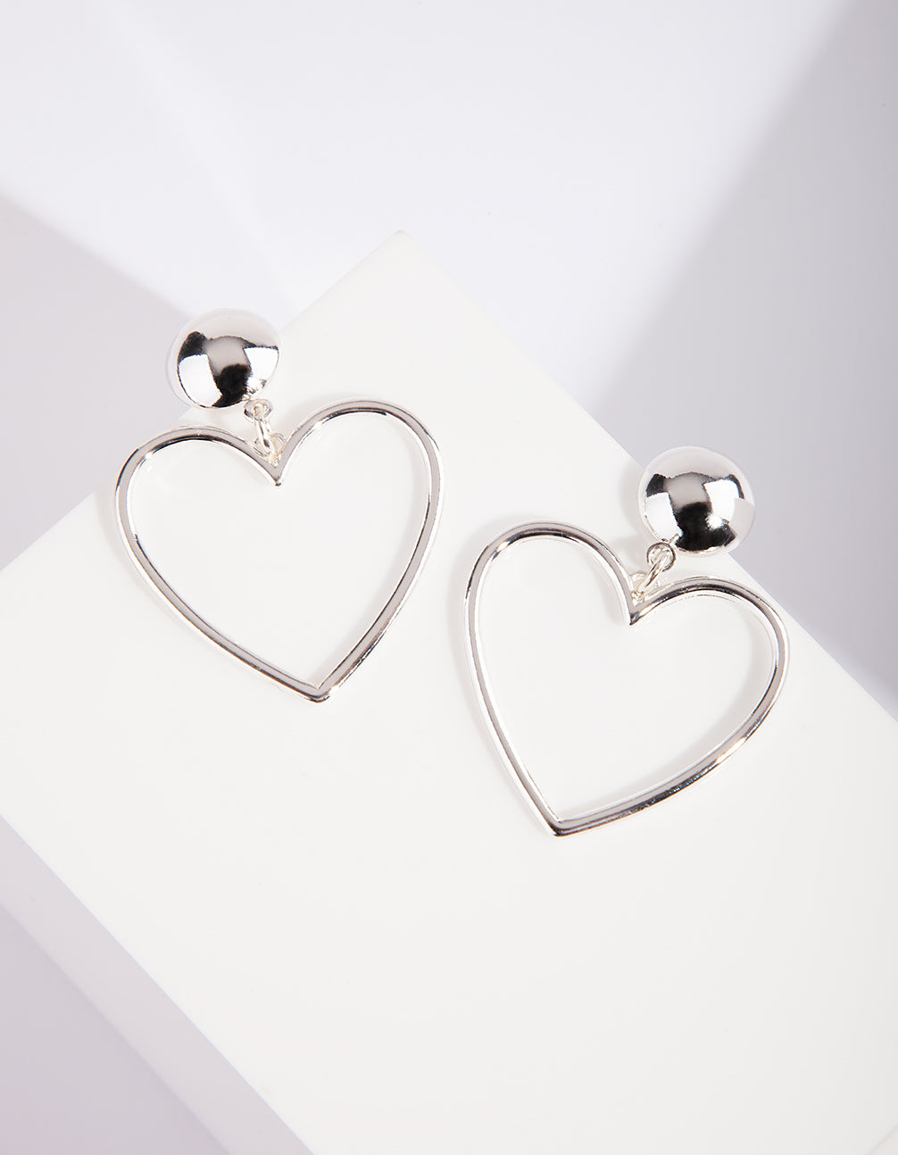 MAR19 SS METAL HEART DROP ER