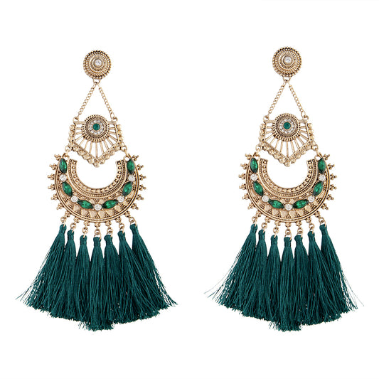 EMERALD BEAD & TASSEL ON GOLD ETCHED CHAIN FLARE EARRING