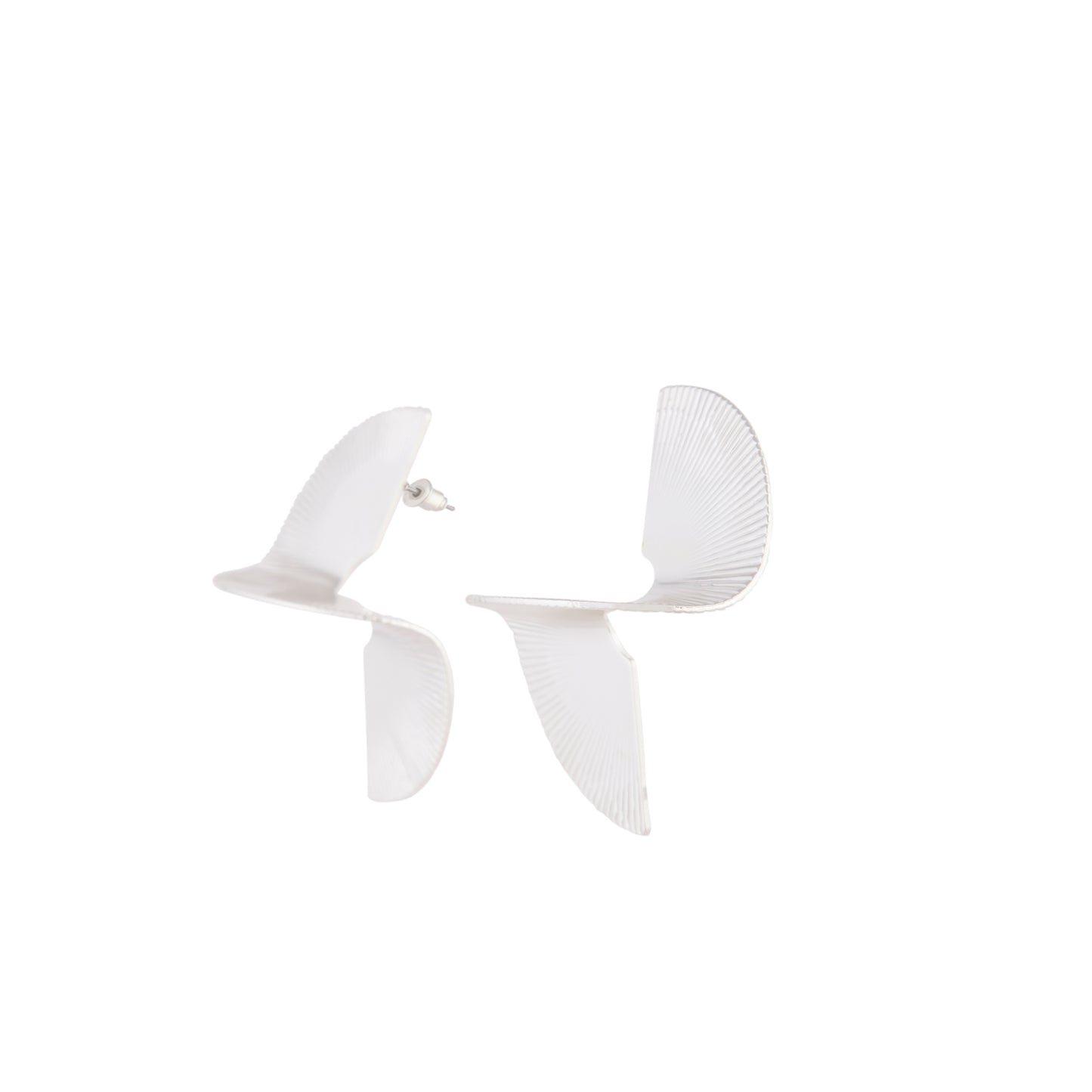 SVES SS TWISTED FAN STUD EAR
