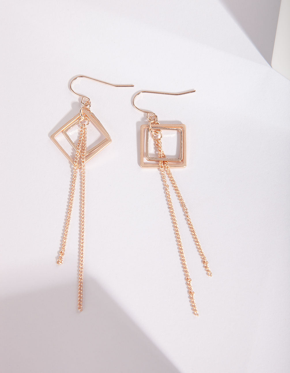 GOLD AND MIXED METAL GEOMETRIC FEATURE AND CHAIN DROP EARRIN