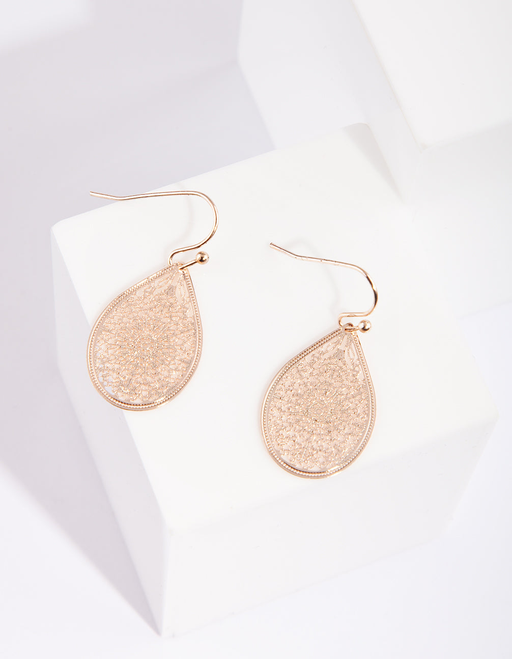 6fER RG FILI LACE TEAR DROP ER
