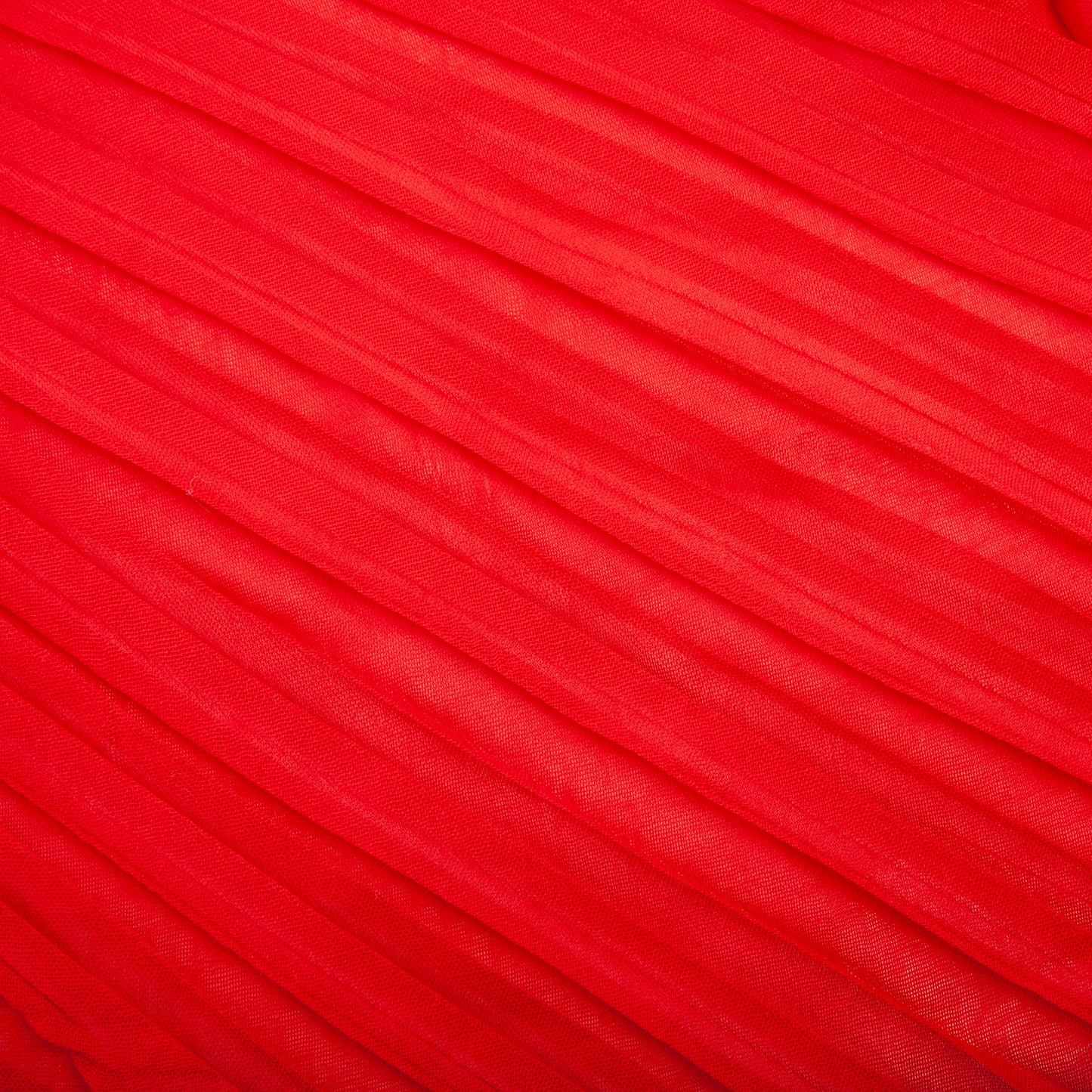 RED LONG PLISSE SCARF