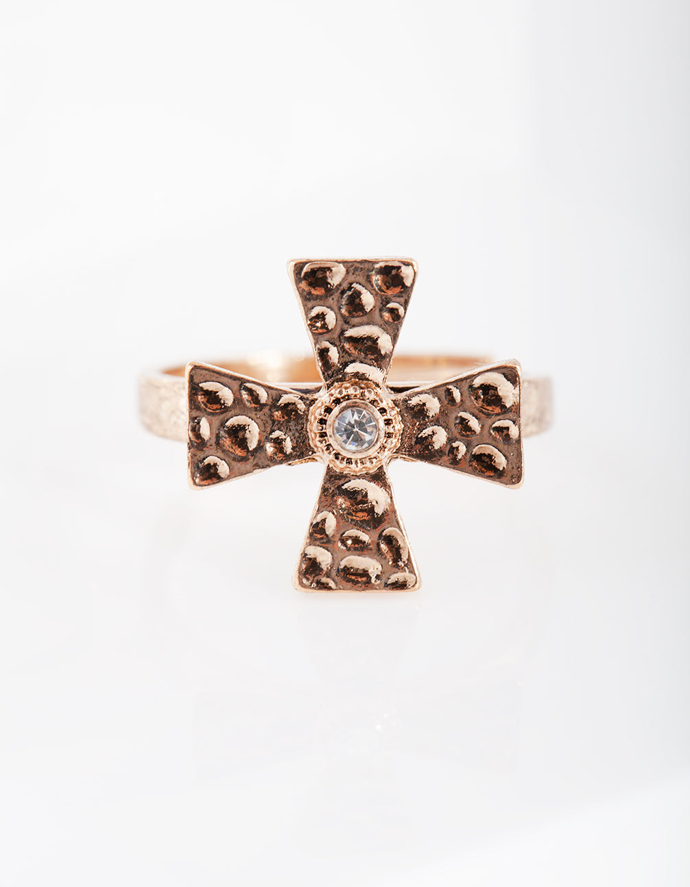 RTG AG BEATN CRYST CROSS RG@