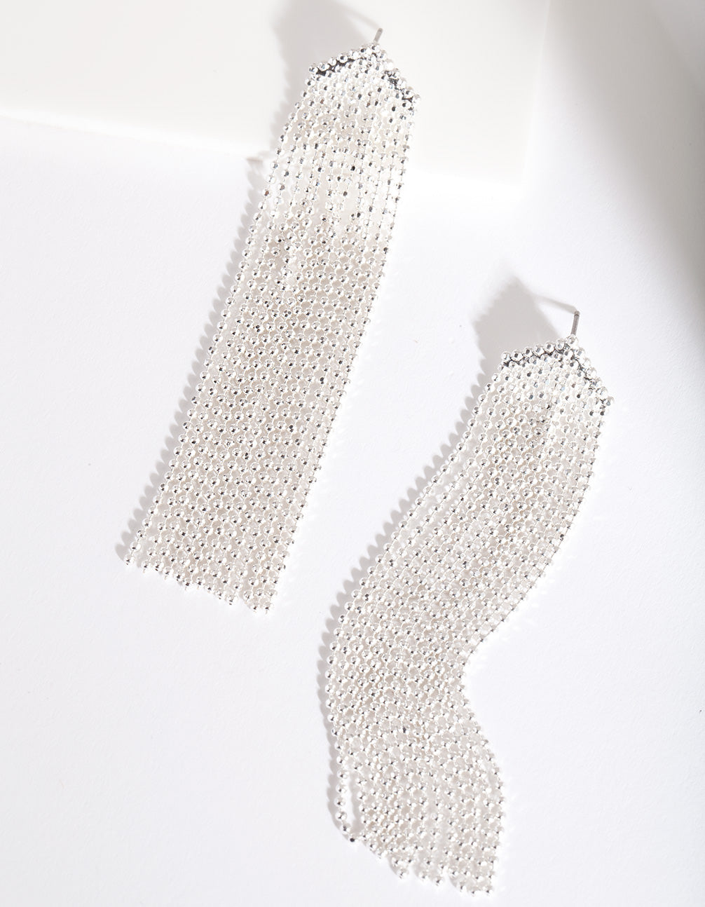 D&P SS BALL CHAIN TASSEL ER