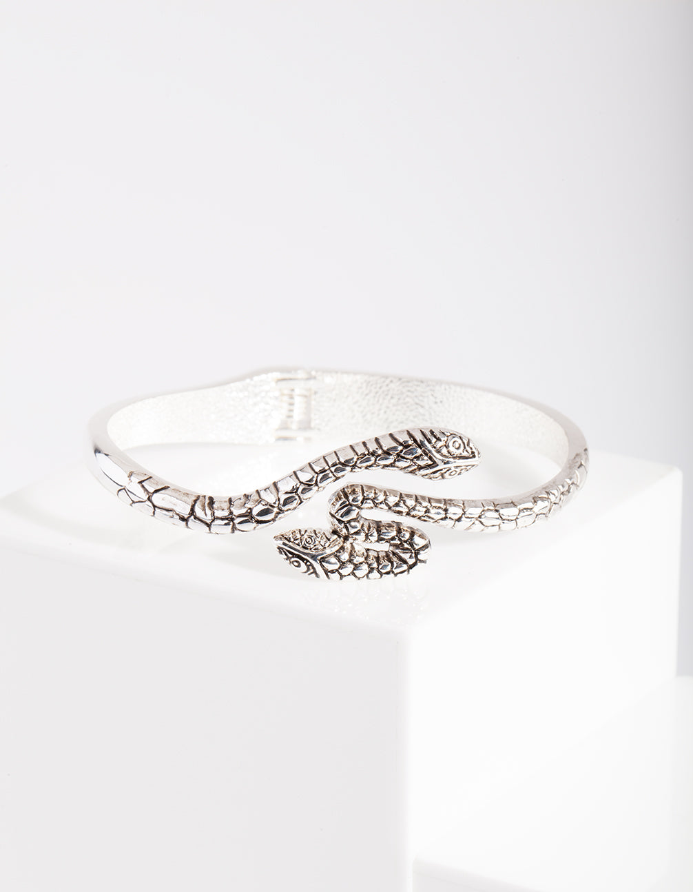 SVES AS CURVY SNAKE CLMP BL