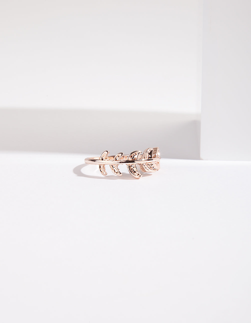 5FRT RG LEAF BND RING