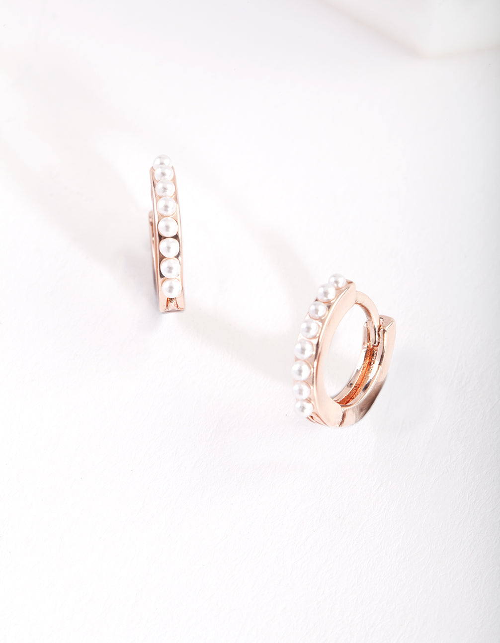 CER RG PEARL HUGGIE