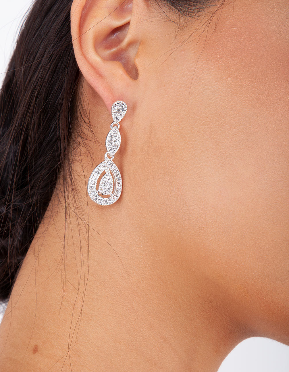 SILVER DIAMANTE STONE SET CUT OUT EARRING